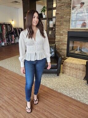 GUESS White Pearl Button Down Blouse Size Small